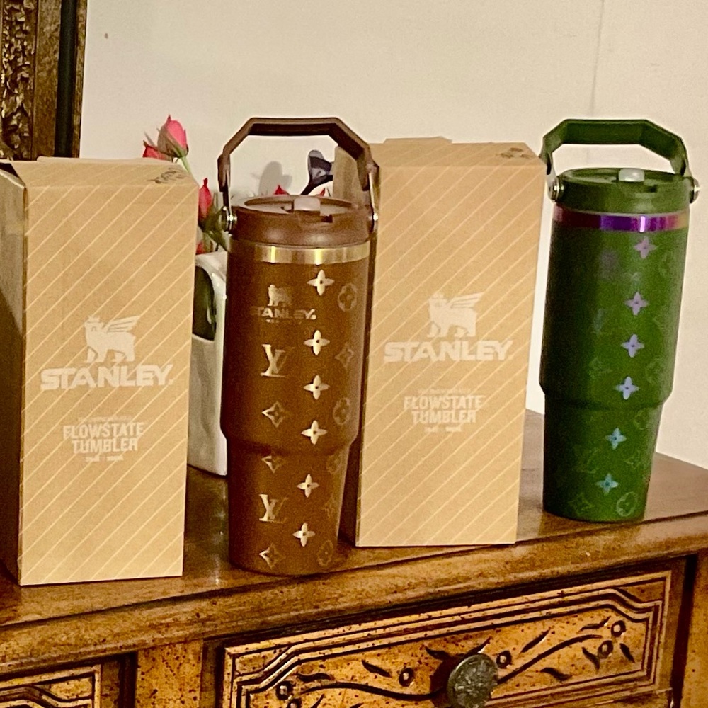 Brand New Chocolate Brown/Forest Green Stanley LV